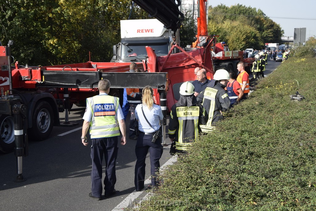 Schwerer VU PKlemm A 57 Rich Innenstadt Hoehe Koeln Chorweiler P101.JPG - Miklos Laubert